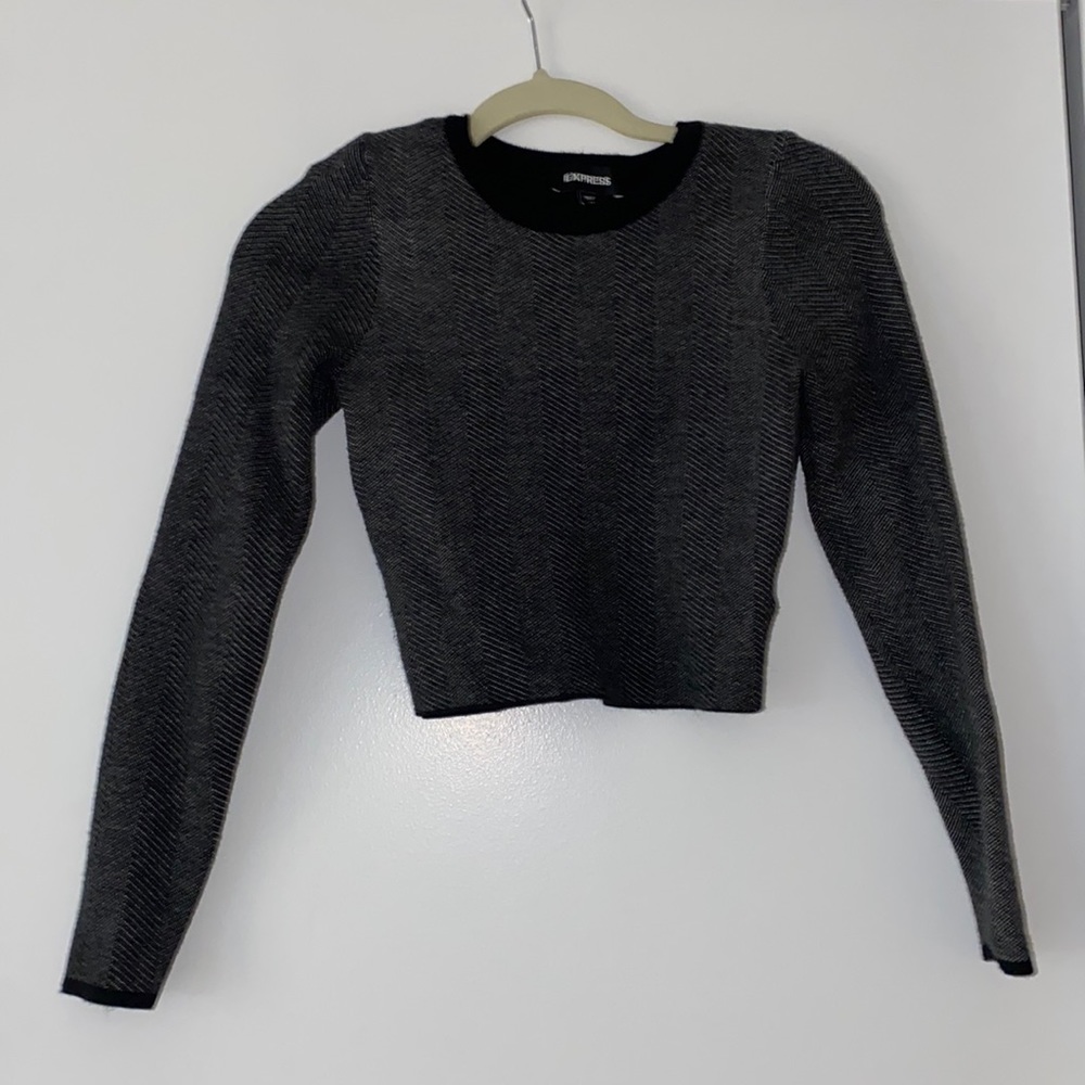 Express black white design cropped sweater